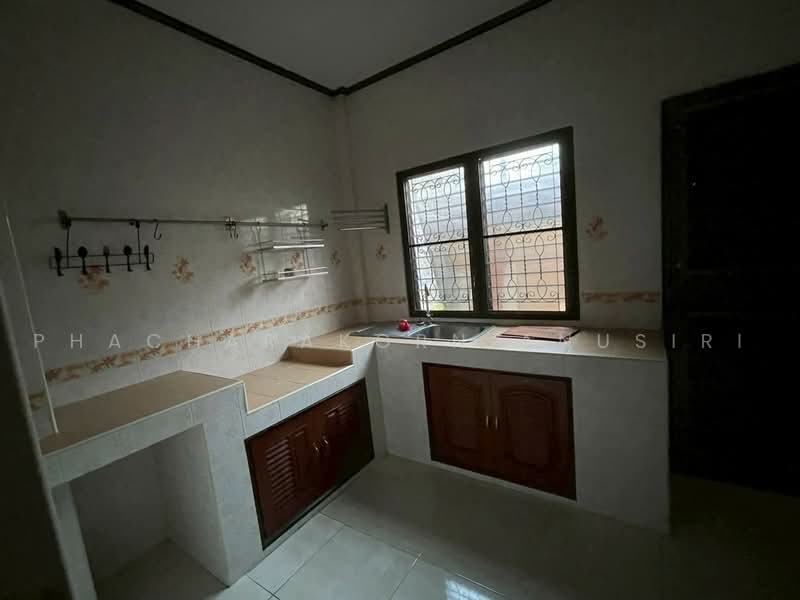 3-BR Townhouse, Bangkok, Bang Sue, Bangkok, 3 Bedrooms, 64 sqm, Townhouse For Sale, by Phacharakorn Anusiri, 500481577 - DDproperty.com