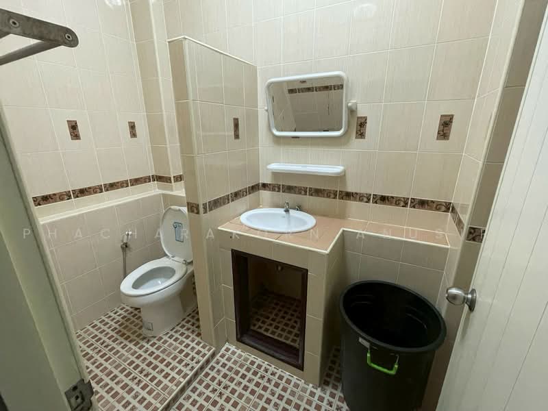 3-BR Townhouse, Bangkok, Bang Sue, Bangkok, 3 Bedrooms, 64 sqm, Townhouse For Sale, by Phacharakorn Anusiri, 500481577 - DDproperty.com