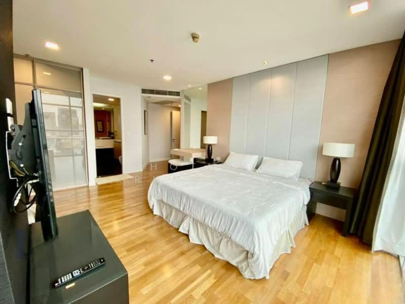 Urbana Sathorn, Bangkok, 55 South Sathorn Road, Thung Maha Mek, Sathon, Bangkok, 2 Bedrooms, 139 sqm, Apartment For Sale, by Chotika Rakrungrueang, 500481592 - DDproperty.com