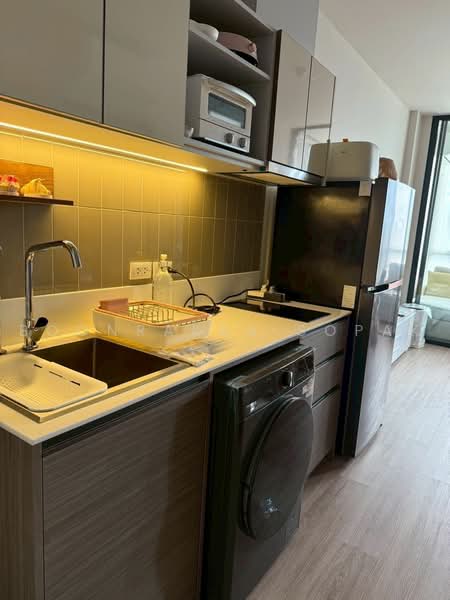 The Issara Sathorn, Bangkok, ถนนจันทน์, Thung Maha Mek, Sathon, Bangkok, 1 Bedroom, 37 sqm, Condo For Rent, by Boonraksa Sopak, 500481610 - DDproperty.com