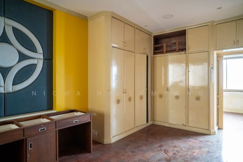 3-BR Townhouse, Bangkok, Wang Burapaphirom, Phra Nakhon, Bangkok, 3 Bedrooms, 204 sqm, Townhouse For Sale, by Nicha Na Lampang, 500481644 - DDproperty.com
