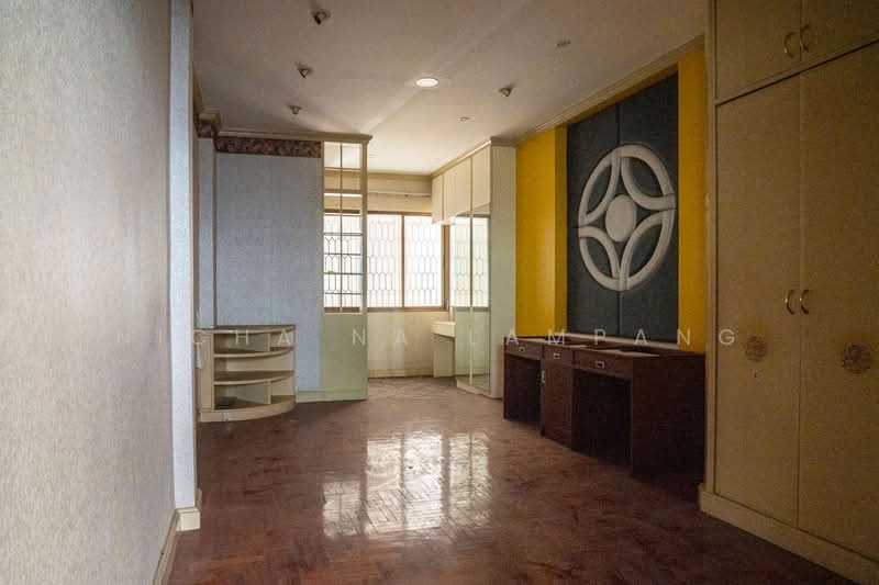 3-BR Townhouse, Bangkok, Wang Burapaphirom, Phra Nakhon, Bangkok, 3 Bedrooms, 204 sqm, Townhouse For Sale, by Nicha Na Lampang, 500481644 - DDproperty.com