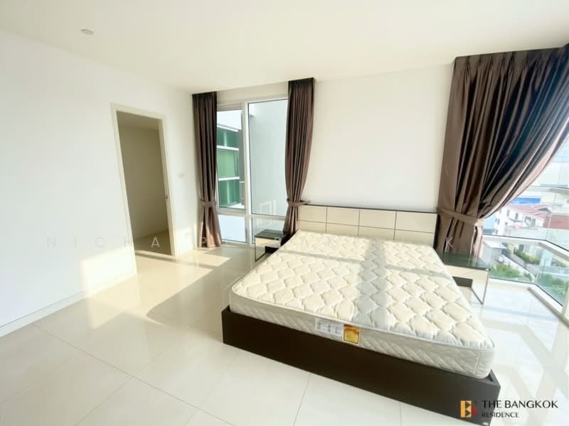Fullerton Sukhumvit, Bangkok, Sukhumvit Road, Khlong Tan Nua, Watthana, Bangkok, 3 Bedrooms, 172 sqm, Condo For Rent, by Nicha Peerakittikul, 500481679 - DDproperty.com