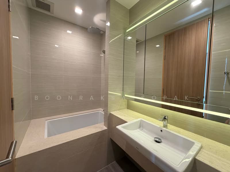Noble BE33, Bangkok, 19 Soi Sukhumvit 33, Khlong Tan Nua, Watthana, Bangkok, 2 Bedrooms, 55 sqm, Condo For Rent, by Boonraksa Sopak, 500481688 - DDproperty.com