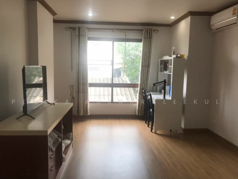 Baan Klang Krung Resort (Ratchada 7), Bangkok, 7 Ratchadaphisek Road, Din Daeng, Bangkok, 1 Bedroom, 61 sqm, Condo For Sale, by Pemika Aukkaraleekul, 500481740 - DDproperty.com