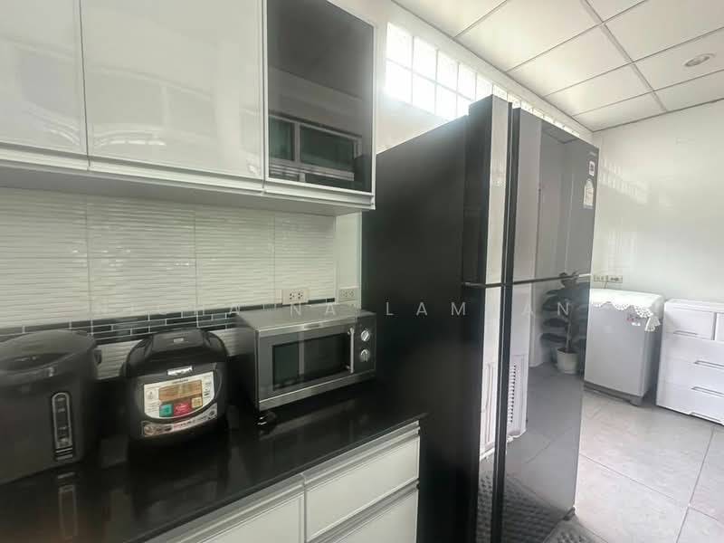 undefined, Bangkok, Praborommaharatchawang, Phra Nakhon, Bangkok, 3 Bedrooms, 250 sqm, Townhouse For Sale, by Nicha Na Lampang, 500481747 - DDproperty.com