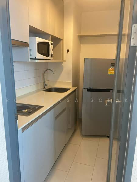 IDEO MOBI Sukhumvit 81, Bangkok, 2097 Sukhumvit Road, Bang Chak, Phra Khanong, Bangkok, 2 Bedrooms, 44 sqm, Condo For Rent, by Boonraksa Sopak, 500481758 - DDproperty.com