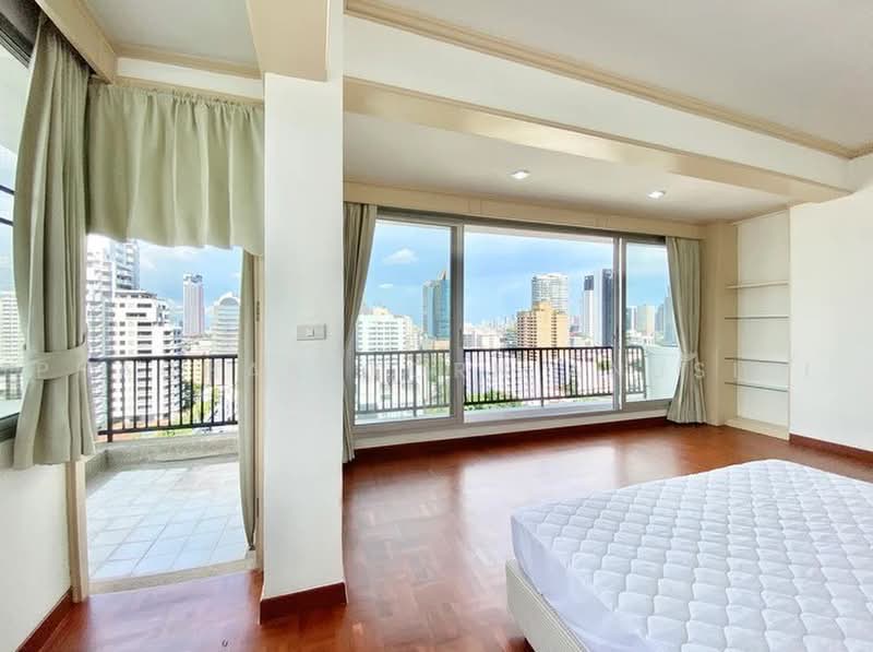 KC Court, Bangkok, 28 Soi Thonglor 13, Khlong Tan Nua, Watthana, Bangkok, 3 Bedrooms, 250 sqm, Condo For Rent, by Phacharakorn Anusiri, 500481767 - DDproperty.com