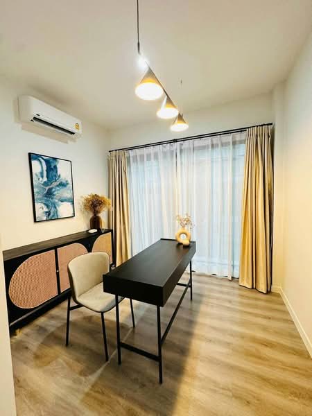 Baan Klang Muang Classe Sukhumvit 77, Bangkok, Soi On Nut 21, Suan Luang, Bangkok, 3 Bedrooms, 228 sqm, Single Detached House For Rent, by Ivy Jang, 500481769 - DDproperty.com