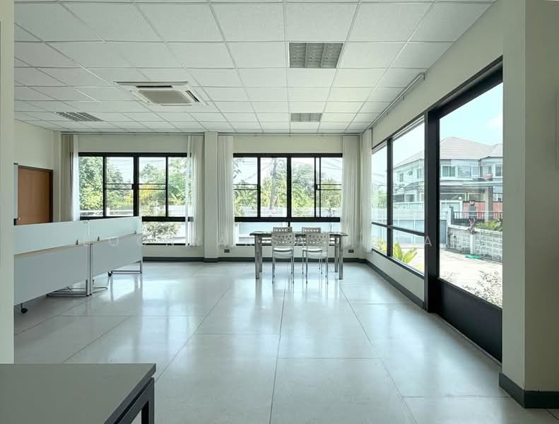 1-BR House, Bangkok, Praborommaharatchawang, Phra Nakhon, Bangkok, 1 Bedroom, 100 sqm, Single Detached House For Rent, by Boonraksa Sopak, 500481771 - DDproperty.com