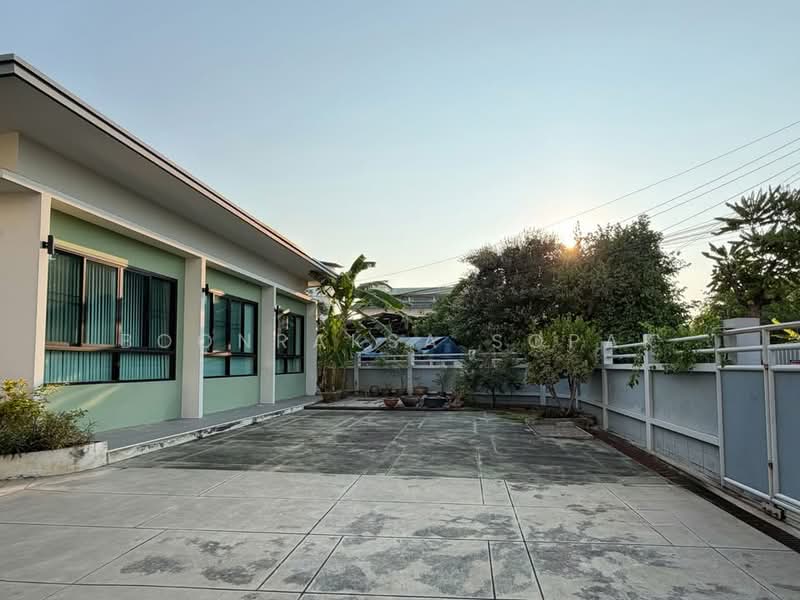 บ้าน 1-ห้องนอน, กรุงเทพ, พระบรมมหาราชวัง, พระนคร, กรุงเทพ, 100 ตร.ม., บ้านเดี่ยว ให้เช่า, โดย Boonraksa Sopak, 500481771 - DDproperty.com