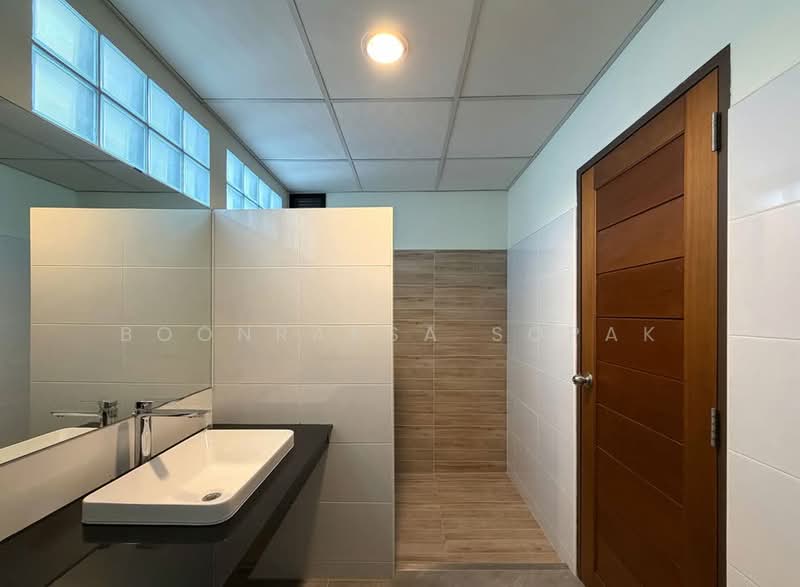 1-BR House, Bangkok, Praborommaharatchawang, Phra Nakhon, Bangkok, 1 Bedroom, 100 sqm, Single Detached House For Rent, by Boonraksa Sopak, 500481771 - DDproperty.com