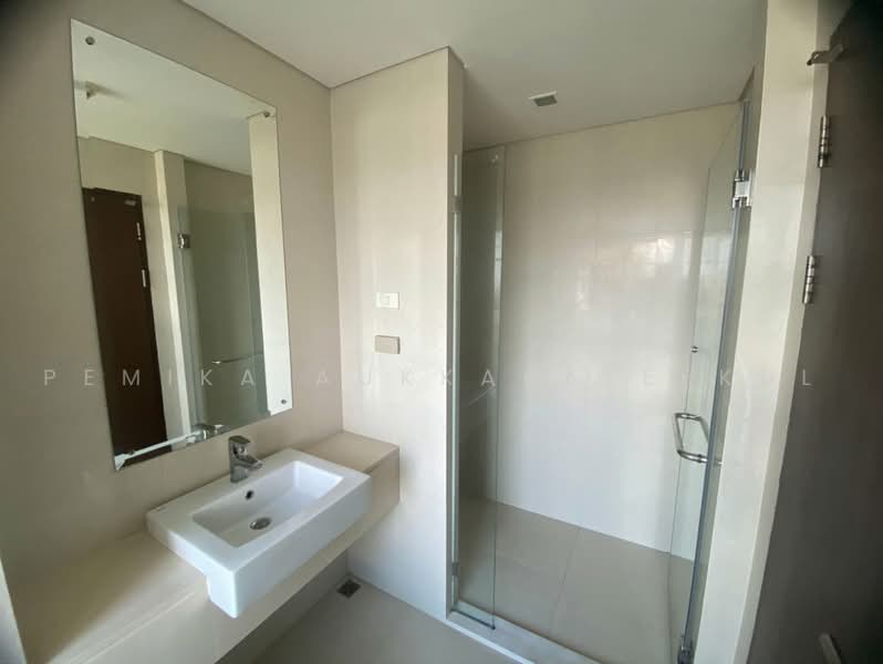 Le Luk Condominium, Bangkok, 1599 291 Sukhumvit Rd, Phra Kanong Nua, Watthana, Bangkok, 1 Bedroom, 40 sqm, Condo For Sale, by Pemika Aukkaraleekul, 500481777 - DDproperty.com