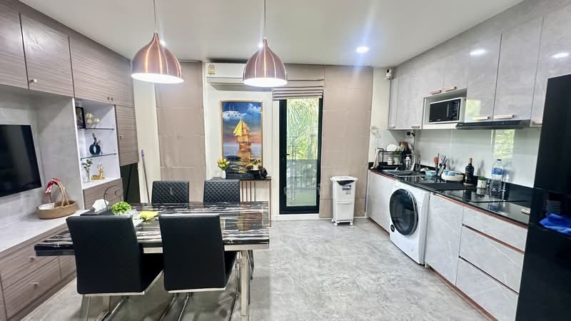 Prime Kaset Nawamin, Bangkok, Prasert Manoonkit Road, Lat Phrao, Bangkok, 3 Bedrooms, 200 sqm, Townhouse For Sale, by เจ บุญนิสา, 500481839 - DDproperty.com