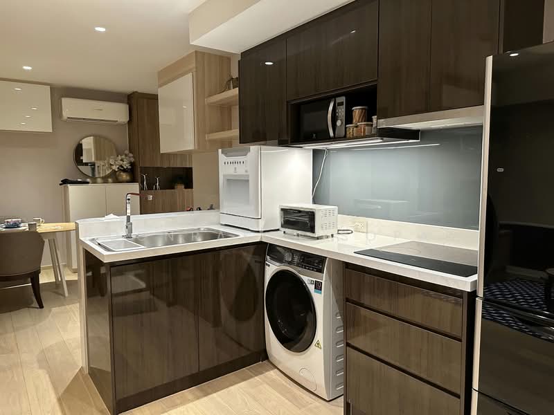 Runesu Thonglor 5, Bangkok, 82 Padi Madi Alley, Khlong Tan Nua, Watthana, Bangkok, 2 Bedrooms, 45 sqm, Condo For Rent, by Boonraksa Sopak, 500481874 - DDproperty.com