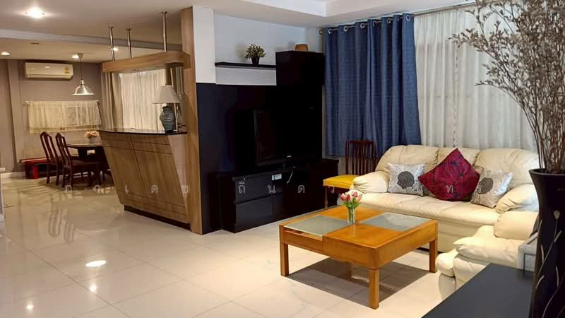 ลาดพร้าว, Bangkok, Samsen Nok, Huai Khwang, Bangkok, 2 Bedrooms, 200 sqm, Single Detached House For Rent, by ภูวเดช ถิ่นดวงจันทร์, 500481879 - DDproperty.com