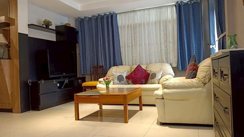 ลาดพร้าว, Bangkok, Samsen Nok, Huai Khwang, Bangkok, 2 Bedrooms, 200 sqm, Single Detached House For Rent, by ภูวเดช ถิ่นดวงจันทร์, 500481879 - DDproperty.com