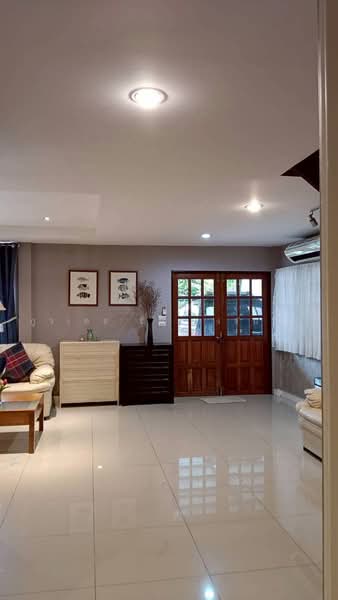 ลาดพร้าว, กรุงเทพ, สามเสนนอก, ห้วยขวาง, กรุงเทพ, 200 ตร.ม., บ้านเดี่ยว ให้เช่า, โดย ภูวเดช ถิ่นดวงจันทร์, 500481879 - DDproperty.com