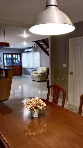 ลาดพร้าว, Bangkok, Samsen Nok, Huai Khwang, Bangkok, 2 Bedrooms, 200 sqm, Single Detached House For Rent, by ภูวเดช ถิ่นดวงจันทร์, 500481879 - DDproperty.com