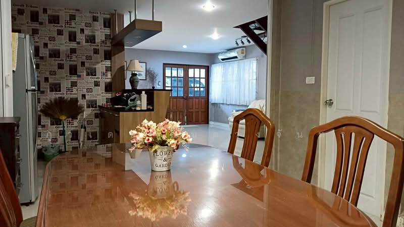 ลาดพร้าว, Bangkok, Samsen Nok, Huai Khwang, Bangkok, 2 Bedrooms, 200 sqm, Single Detached House For Rent, by ภูวเดช ถิ่นดวงจันทร์, 500481879 - DDproperty.com