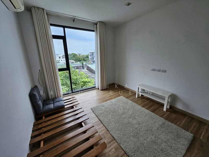 Glam, Bangkok, 161 Soi Satriwitthaya 2 Junction 23, Lat Phrao, Bangkok, 3 Bedrooms, 385 sqm, Townhouse For Rent, by Chotika Rakrungrueang, 500481886 - DDproperty.com