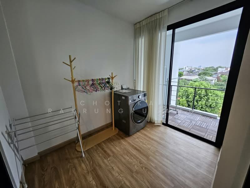 Glam, Bangkok, 161 Soi Satriwitthaya 2 Junction 23, Lat Phrao, Bangkok, 3 Bedrooms, 385 sqm, Townhouse For Rent, by Chotika Rakrungrueang, 500481886 - DDproperty.com