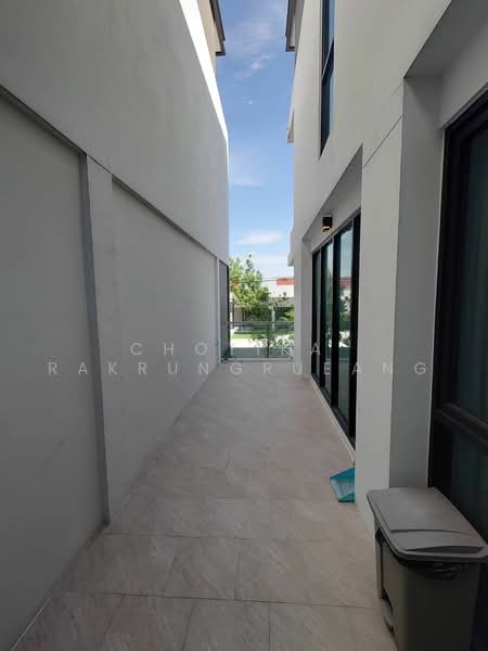 Glam, Bangkok, 161 Soi Satriwitthaya 2 Junction 23, Lat Phrao, Bangkok, 3 Bedrooms, 385 sqm, Townhouse For Rent, by Chotika Rakrungrueang, 500481886 - DDproperty.com