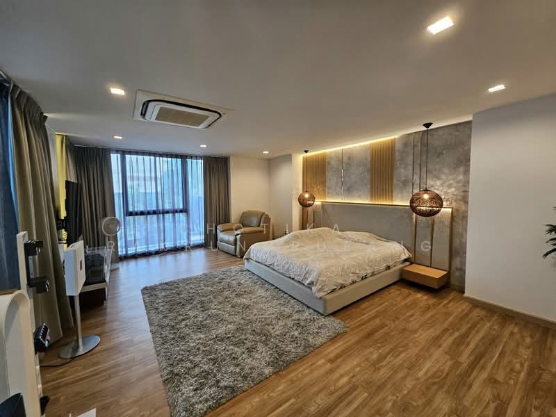 Glam, Bangkok, 161 Soi Satriwitthaya 2 Junction 23, Lat Phrao, Bangkok, 3 Bedrooms, 385 sqm, Townhouse For Rent, by Chotika Rakrungrueang, 500481886 - DDproperty.com