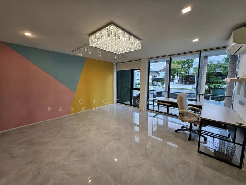 Glam, Bangkok, 161 Soi Satriwitthaya 2 Junction 23, Lat Phrao, Bangkok, 3 Bedrooms, 385 sqm, Townhouse For Rent, by Chotika Rakrungrueang, 500481886 - DDproperty.com
