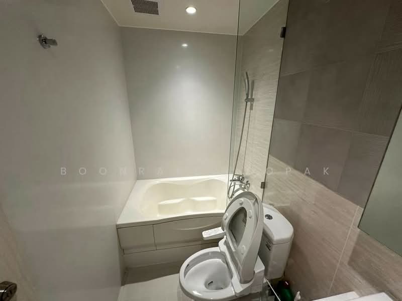 Runesu Thonglor 5 : รูเนะสุ ทองหล่อ 5, กรุงเทพ, 82 ซอย พร้อมมิตร, คลองตันเหนือ, วัฒนา, กรุงเทพ, 44 ตร.ม., คอนโด ให้เช่า, โดย Boonraksa Sopak, 500481917 - DDproperty.com