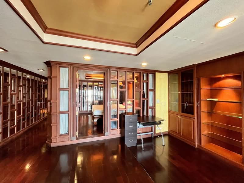 State Tower, Bangkok, 1055 Silom Road, Silom, Bang Rak, Bangkok, 1 Bedroom, 83 sqm, Condo For Rent, by Boonraksa Sopak, 500481926 - DDproperty.com