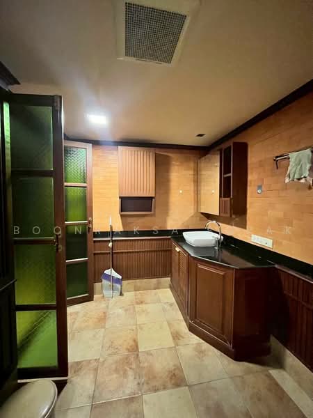 State Tower, Bangkok, 1055 Silom Road, Silom, Bang Rak, Bangkok, 1 Bedroom, 83 sqm, Condo For Rent, by Boonraksa Sopak, 500481926 - DDproperty.com