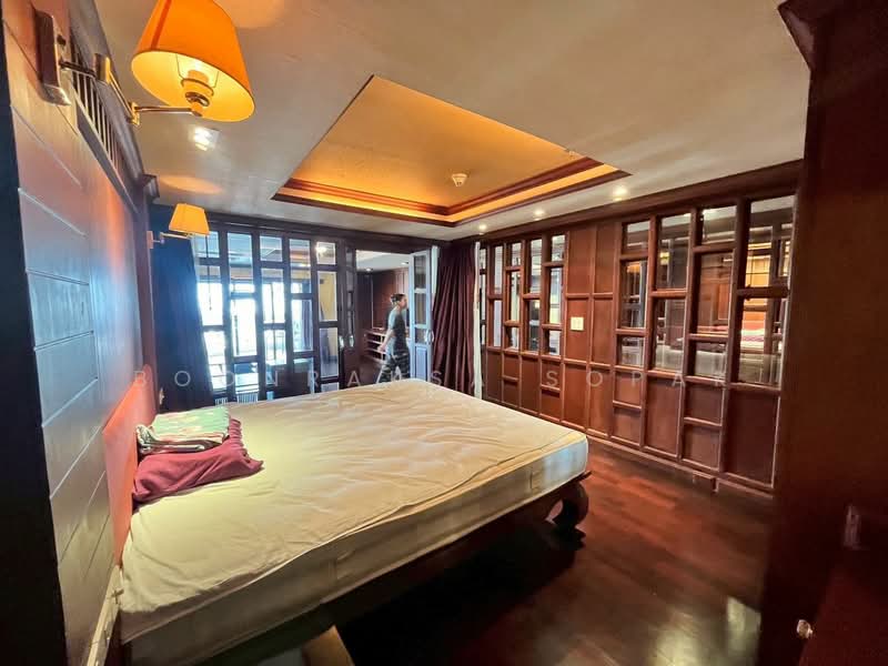 State Tower, Bangkok, 1055 Silom Road, Silom, Bang Rak, Bangkok, 1 Bedroom, 83 sqm, Condo For Rent, by Boonraksa Sopak, 500481926 - DDproperty.com