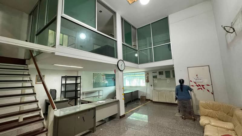 ให้เช่าโกดัง พร้อมออฟฟิศ 1,925 ตรม. เทพรักษ์ วัชรพล กรุงเทพ (TW8-26726), Bangkok, Tha Rang, Bang Khen, Bangkok, , 1,925 sqm, Warehouse/Factory For Rent, by ณภัทร พรสิริเมธากุล, 500481974 - DDproperty.com