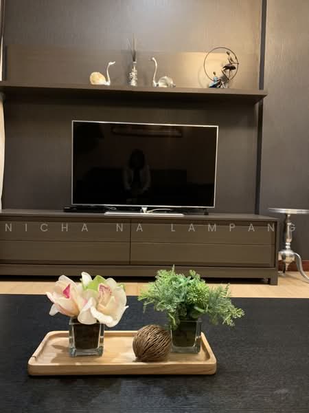 Siri At Sukhumvit, Bangkok, 902 Sukhumvit Road, Phra Kanong, Khlong Toei, Bangkok, 2 Bedrooms, 70 sqm, Condo For Sale, by Nicha Na Lampang, 500481991 - DDproperty.com