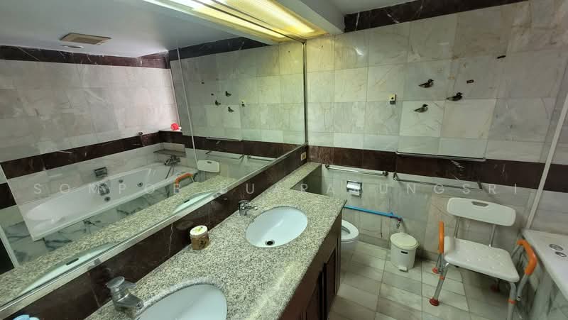President Park Sukhumvit 24, Bangkok, 99 Sukhumvit 24 Alley, Khlongtoei Nua, Watthana, Bangkok, 3 Bedrooms, 260 sqm, Condo For Rent, by Sompob Buaparungsri, 500482011 - DDproperty.com