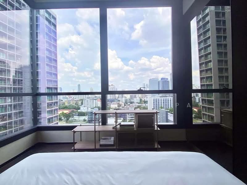 The Esse Sukhumvit 36, Bangkok, Soi Sukhumvit 36, Sukhumvit Road, Phra Kanong, Khlong Toei, Bangkok, 2 Bedrooms, 72 sqm, Condo For Rent, by Boonraksa Sopak, 500482013 - DDproperty.com