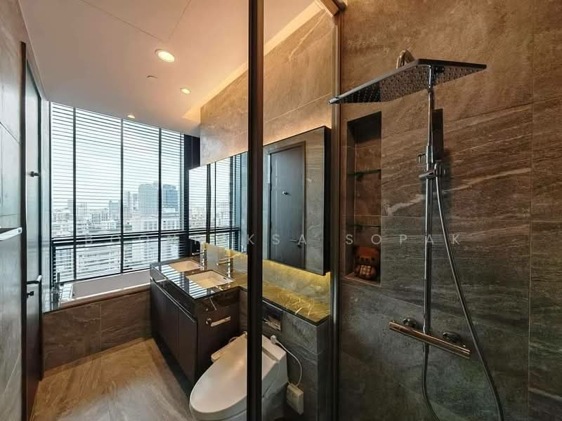 The Esse Sukhumvit 36, Bangkok, Soi Sukhumvit 36, Sukhumvit Road, Phra Kanong, Khlong Toei, Bangkok, 2 Bedrooms, 72 sqm, Condo For Rent, by Boonraksa Sopak, 500482013 - DDproperty.com