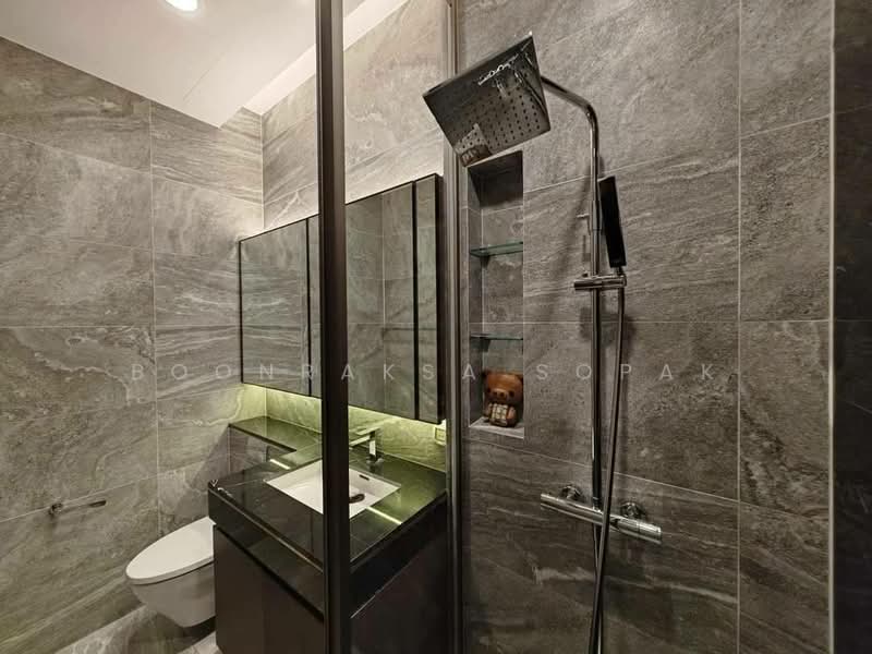 The Esse Sukhumvit 36, Bangkok, Soi Sukhumvit 36, Sukhumvit Road, Phra Kanong, Khlong Toei, Bangkok, 2 Bedrooms, 72 sqm, Condo For Rent, by Boonraksa Sopak, 500482013 - DDproperty.com
