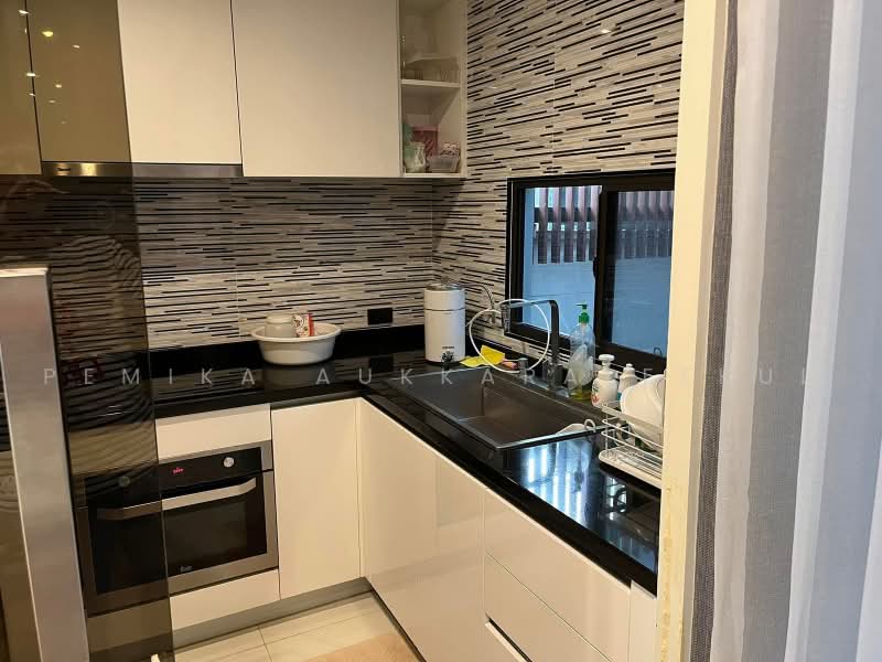 Baan Klang Muang Ratchayothin, Bangkok, 464 Phahonyothin Alley, Sena Nikhom, Chatuchak, Bangkok, 3 Bedrooms, 88 sqm, Townhouse For Sale, by Pemika Aukkaraleekul, 500482024 - DDproperty.com