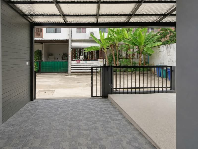 Lio Bliss Kanchanaphisek – Chaiyapruk, Nonthaburi, Soi Ban Kluai-Sai Noi, Bang Rak Pattana, Bang Bua Thong, Nonthaburi, 3 Bedrooms, 130 sqm, Townhouse For Sale, by กรกฤตย์ บุญสระ, 500482031 - DDproperty.com