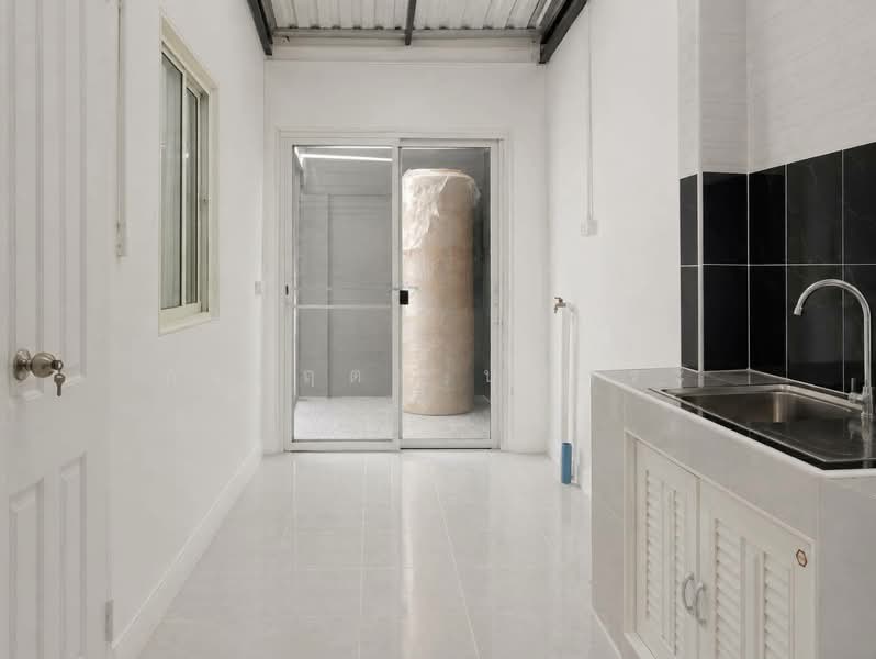 Lio Bliss Kanchanaphisek – Chaiyapruk, Nonthaburi, Soi Ban Kluai-Sai Noi, Bang Rak Pattana, Bang Bua Thong, Nonthaburi, 3 Bedrooms, 130 sqm, Townhouse For Sale, by กรกฤตย์ บุญสระ, 500482031 - DDproperty.com