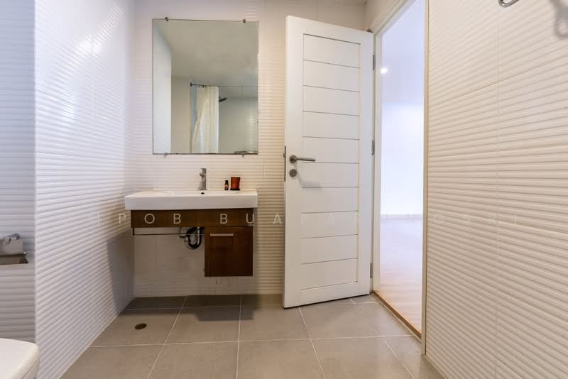 39 Suites, Bangkok, Sukhumvit 39, Khlong Tan Nua, Watthana, Bangkok, 2 Bedrooms, 65 sqm, Condo For Rent, by Sompob Buaparungsri, 500482043 - DDproperty.com