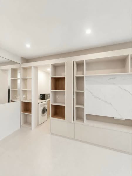 Manhattan Chidlom, Bangkok, 1032 Phetchaburi 32 Alley, Makkasan, Ratchathewi, Bangkok, 1 Bedroom, 58 sqm, Condo For Rent, by Boonraksa Sopak, 500482089 - DDproperty.com