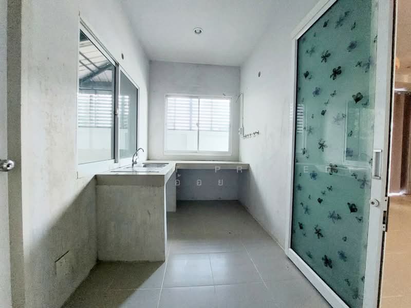 เซ็นทรัล พาร์ค พุทธภูมิ, Nakhon Si Thammarat, Mamuang Song Ton, Muang Nakhon Sri Thammarat, Nakhon Si Thammarat, 2 Bedrooms, 100 sqm, Townhouse For Sale, by The Best Property อ้อย, 500482112 - DDproperty.com