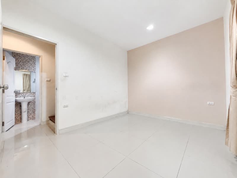 I Leaf Town 2 Rama 2 km 18, Samut Sakhon, Rama 2 Pantainorasingh, Phanthai Norasing, Muang Samut Sakhon, Samut Sakhon, 4 Bedrooms, 100 sqm, Townhouse For Sale, by The Best Property ดาด้า, 500482113 - DDproperty.com