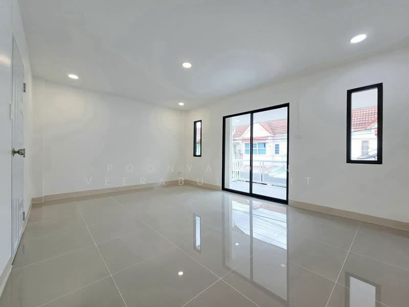 Sweet Home Park Bangbuathong, Nonthaburi, Bang Bua Thong, Nonthaburi, 3 Bedrooms, 128 sqm, Townhouse For Sale, by Poonyaporn Veerabulyarit, 500482149 - DDproperty.com