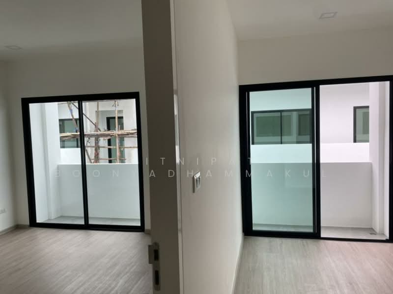 undefined, Bangkok, Bang Khun Sri, Bangkok Noi, Bangkok, 3 Bedrooms, 222 sqm, Townhouse For Sale, by Kitnipat Boonyadhammakul, 500482178 - DDproperty.com