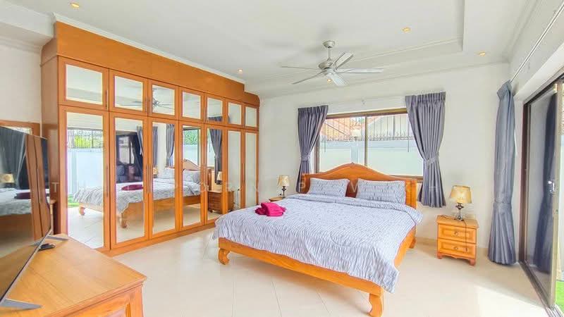 undefined, Chon Buri (Pattaya), Nong Pru, Bang Lamung (Pattaya), Chon Buri (Pattaya), 3 Bedrooms, 263 sqm, Single Detached House For Rent, by Thitiporn Pawikham, 500482180 - DDproperty.com