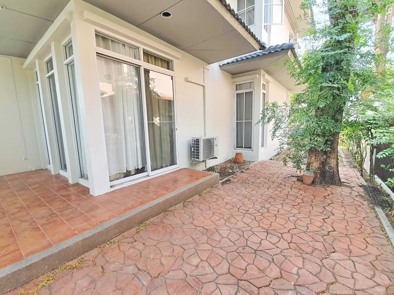 Bangkok Villa, Bangkok, Pradit Manutham Road, Wang Thonglang, Bangkok, 3 Bedrooms, 210 sqm, Single Detached House For Rent, by Noppawan Ruangdech, 500482183 - DDproperty.com